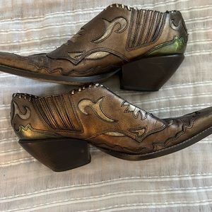 BCBG cowgirl low ankle boot